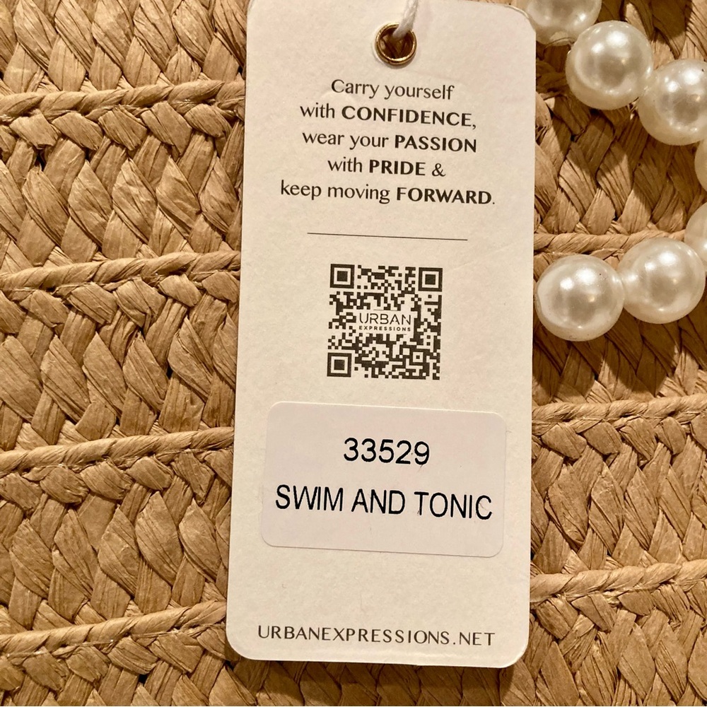 NWT Urban Expression Seaton Pearl Natural Straw Tote, Playful “Swim and Tonic” - Picture 3 of 13
